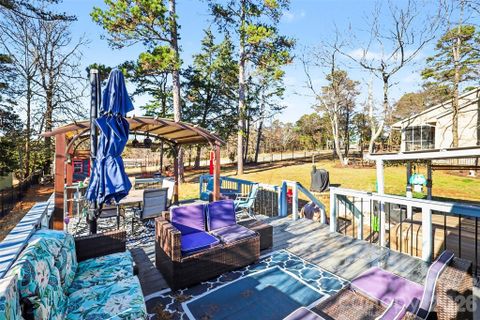 5016 Tara Tea Drive sold home in Tega Cay, Fort Mill, SC