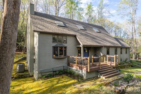 70 Aberdeen Lane active home in Glen Cannon, Pisgah Forest, NC