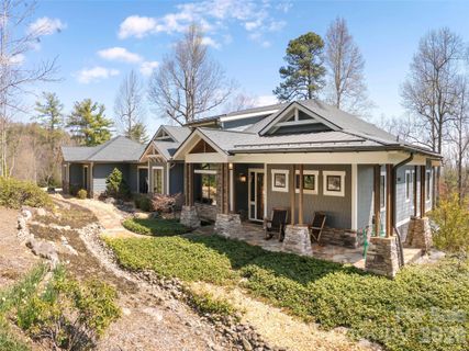 72 Dusky Court