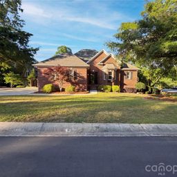 142 Canterbury Crossing