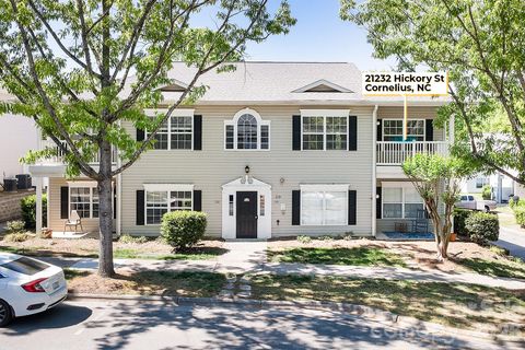 21232 Hickory Street sold home in Mill Creek, Cornelius, NC