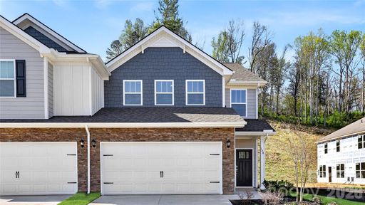 128 Sugg Trail pending home in Pleasant Grove Townhomes, Weaverville, NC