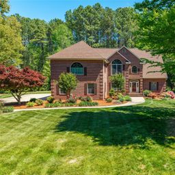 226 W Glenview Drive