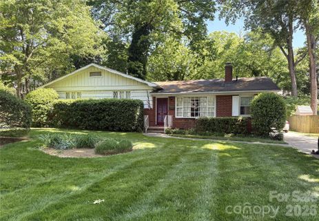 821 Burnley Road pending home in Montclaire, Charlotte, NC