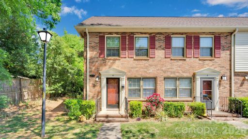 1231 Archdale Drive active home in Carriage House, Charlotte, NC
