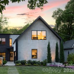 812 Herrin Avenue