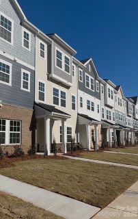107 Nablus Trail pending home in Waterfront At Langtree, Mooresville, NC