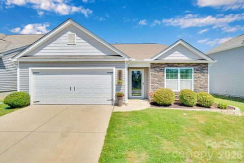 2006 Greenbrook Trail pending home in Spencer Mountain Village, Dallas, NC
