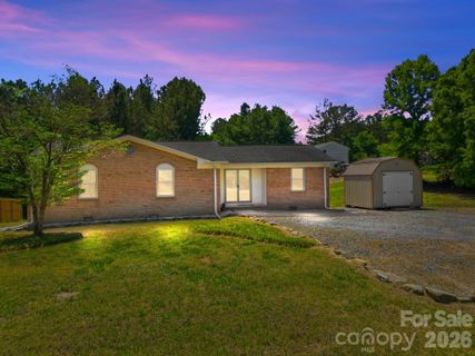 234 Oak Lane active home in Sunset Village, Oakboro, NC