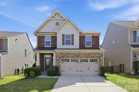 1819 Fleetwood Drive pending home in Bryant Park, Charlotte, NC