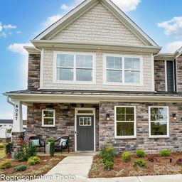 4376 Black Court