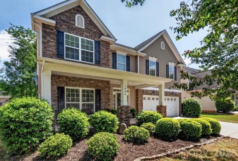 1066 Mclaren Drive sold home in Stowe Pointe, Belmont, NC