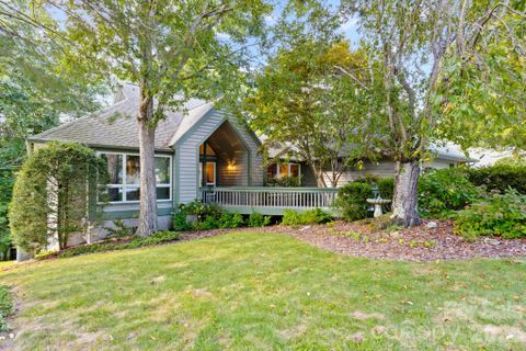 128 Forest View Drive active home in Kenmure, Flat Rock, NC