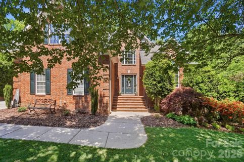 A home in Potters Bluff, Wesley Chapel