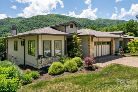 110 Plateau Drive pending home in Masters Landing, Maggie Valley, NC