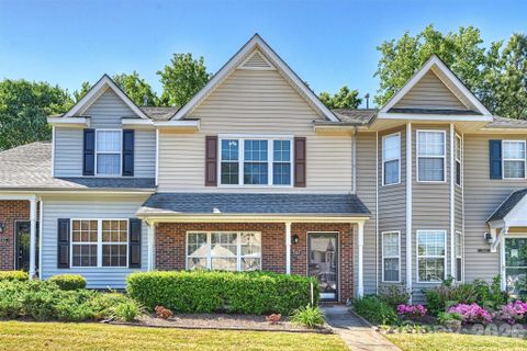 7363 Sun Dance Drive pending home in Hanover, Indian Land, SC
