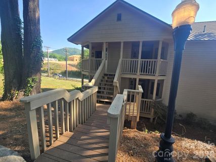 160 Whitney Boulevard active home in Rumbling Bald On Lake Lure, Lake Lure, NC