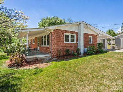 17 W Farley Street