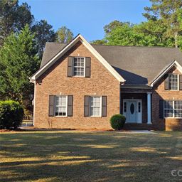 2843 Lakeshore Drive