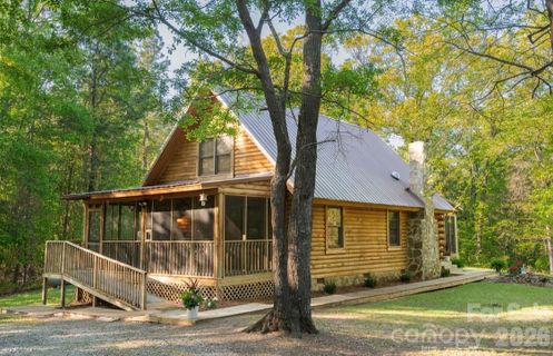 Waters Edge, Winnsboro