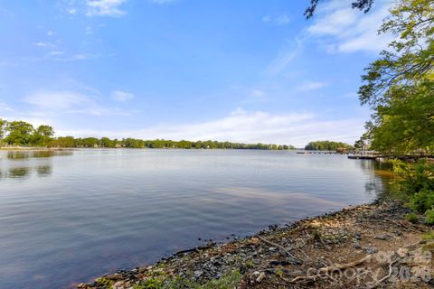 230 Leisure Lane sold home in Summer Place, Salisbury, NC