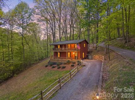 Homes in Hemlock Springs, Canton