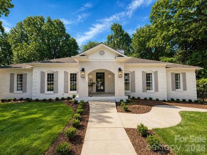 2823 Wickersham Road sold home in Barclay Downs, Charlotte, NC