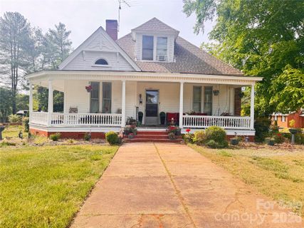 Homes in Historic District, Statesville