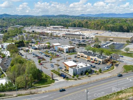 15 40 Peaks Center Lane