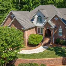 110 Elizabeth Court