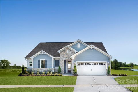 1204 Honey Trail pending home in Waxhaw Landing, Monroe, NC