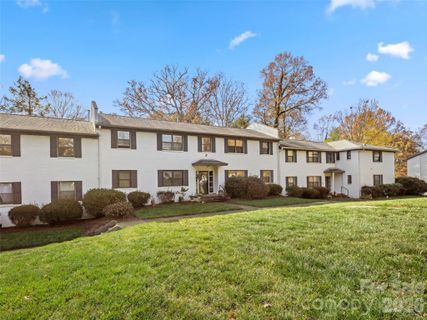 8 Units 615 Biltmore Avenue