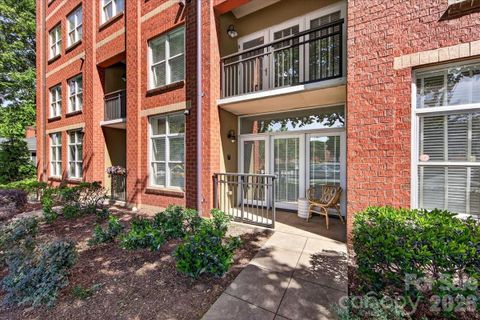 1320 Fillmore Avenue pending home in Latta Pavilion, Charlotte, NC