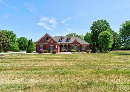 Homes in The Pointe, Cherryville