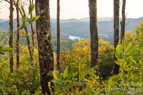 175 Skyview Road pending home in Rocky Mountain Estates, Lake Toxaway, NC
