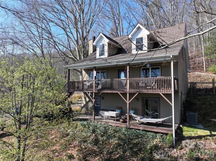 160 Turkey Hollow Court sold home in The Glens Of Ironduff, Waynesville, NC