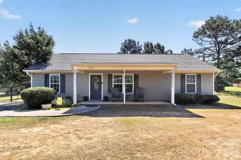 5306 Willow Run Drive sold home in Hampton Meadows, Monroe, NC