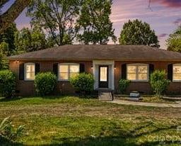 7040 Idlewild Road