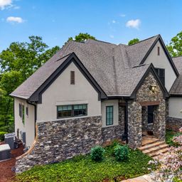 671 Mills River Way