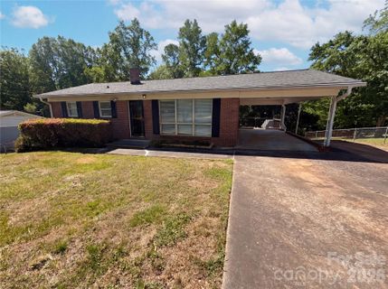 2431 Lynn Drive sold home in Crestwood, Gastonia, NC