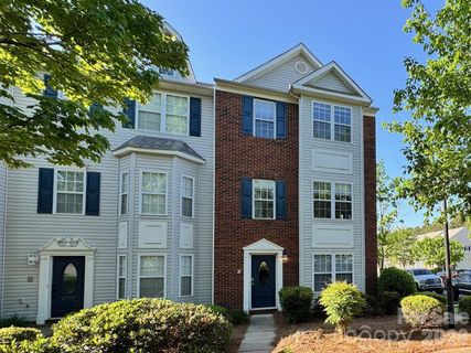 6748 Mountain Majesty Way active home in Tanners Creek, Huntersville, NC
