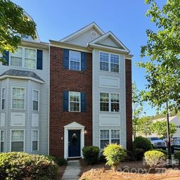6748 Mountain Majesty Way