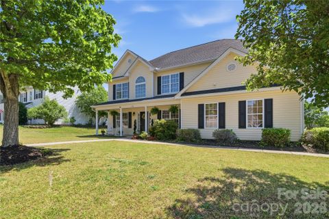 178 Madelia Place active home in Curtis Pond, Mooresville, NC