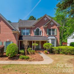 124 Whiterock Drive