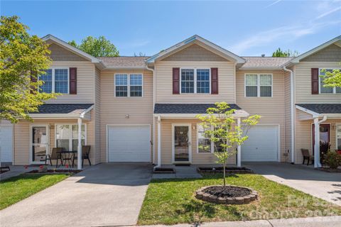 46 Chesire Way active home in Stafford Hills, Fletcher, NC