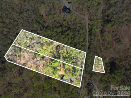 00 Lazy Bear Trail active home in Nubbins Nob, Hendersonville, NC