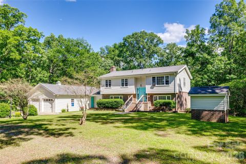 679 Fairforest Road