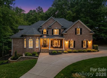 306 Mayworth Way active home in Cramer Mountain, Cramerton, NC