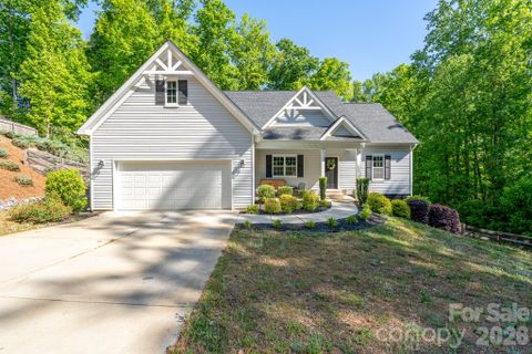 2960 Walter Drive sold home in Westover, Concord, NC