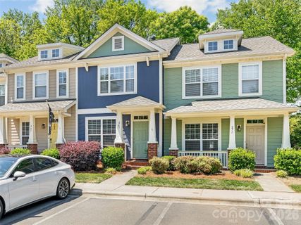 267 Hurston Circle pending home in Lela Court, Charlotte, NC